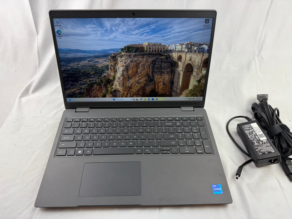 Dell Latitude 3540 15" FHD Laptop (Intel i7-1355U)