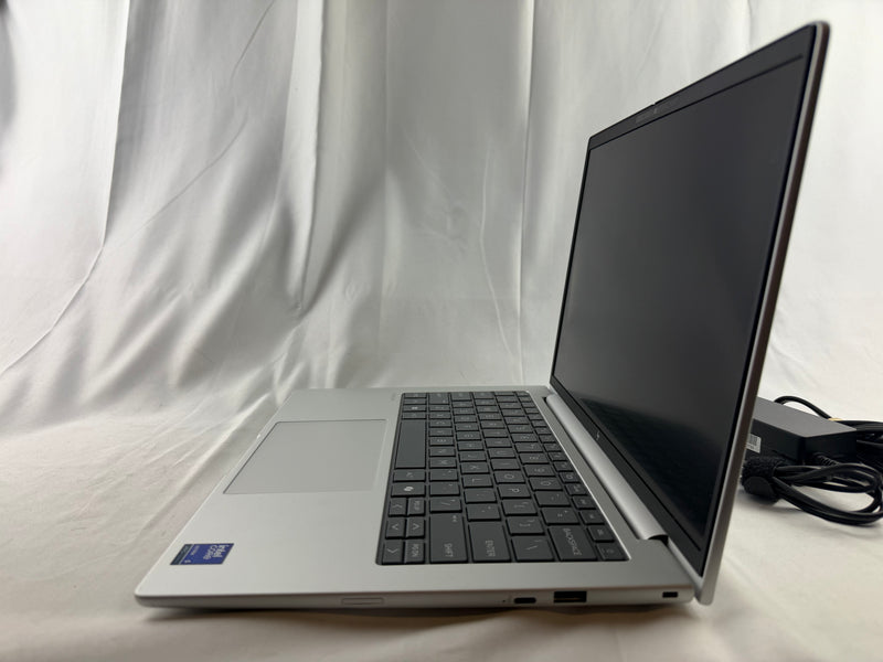 HP Elitebook 8 G1i (Intel Ultra 5 235U)