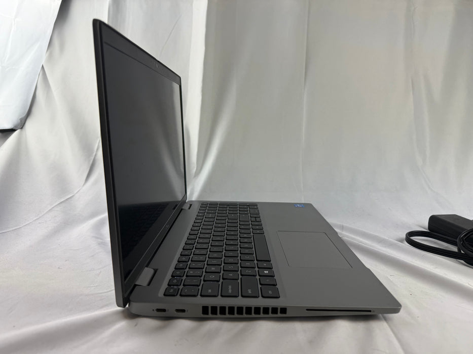 Dell Latitude 5520 15.6" FHD Laptop (i5-1145G7) 512GB